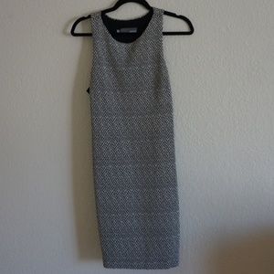 Myne Dresses - Myne Chevron Pattern Sleeveless Dress Myne Dresses - Myne Chevron Pattern Sleeveless Dress